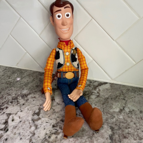 Toy Story 4 SHERIFF WOODY Talking Doll 15 Sayings Disney-Pixar - Picture 1 of 5